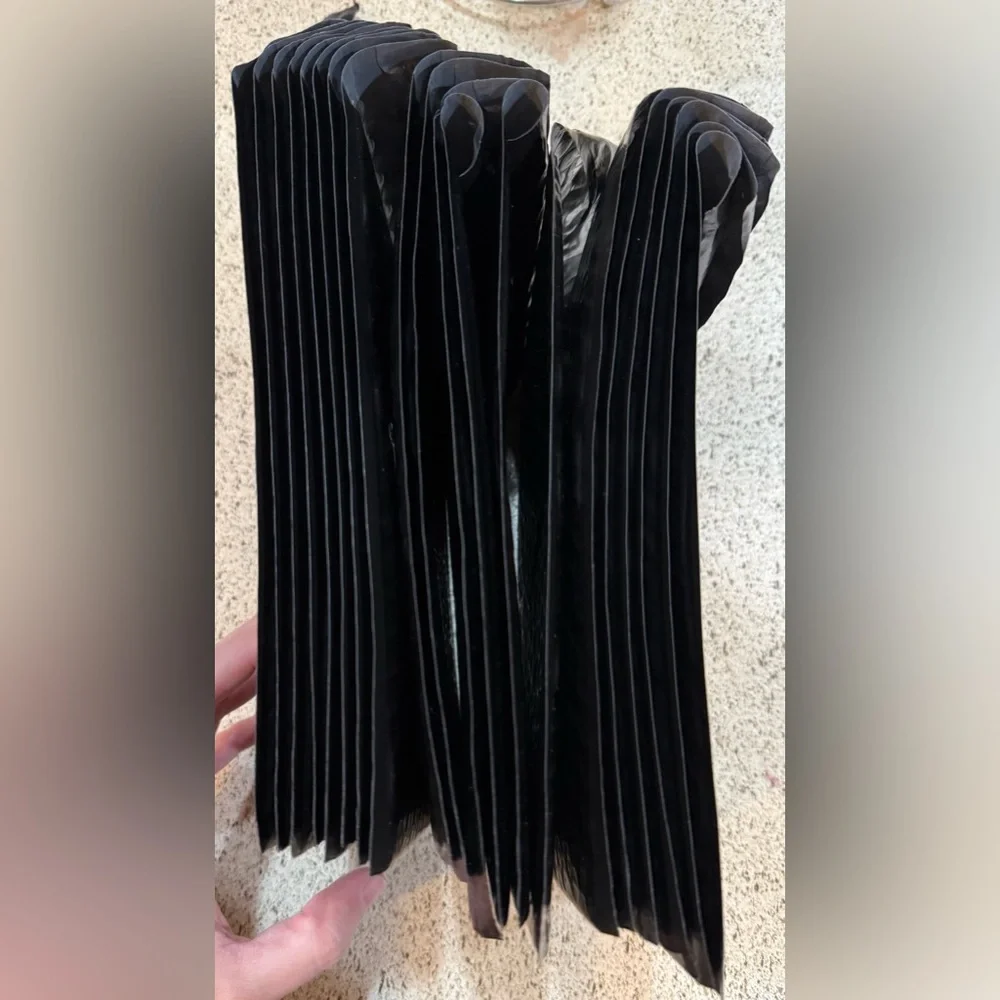 20 Pack - 6”x9” Black Self-Sealing and Padded Bubble Mailers